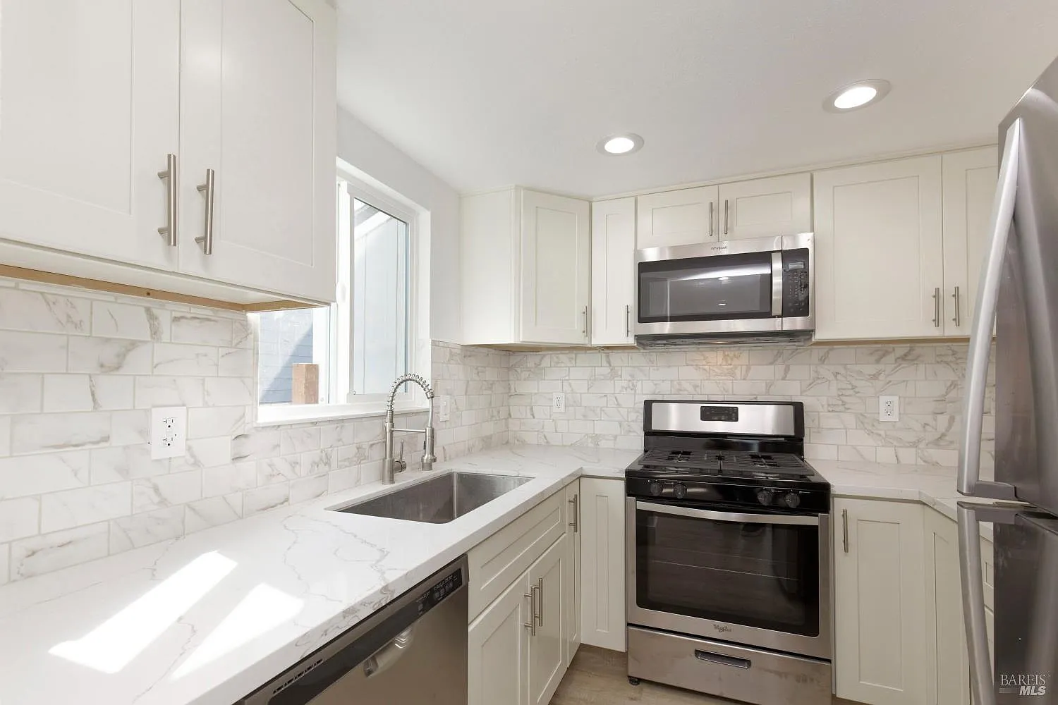 8690 Old Redwood Highway - Photo 8