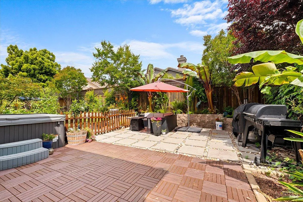 1433 Birdie Drive - Photo 11
