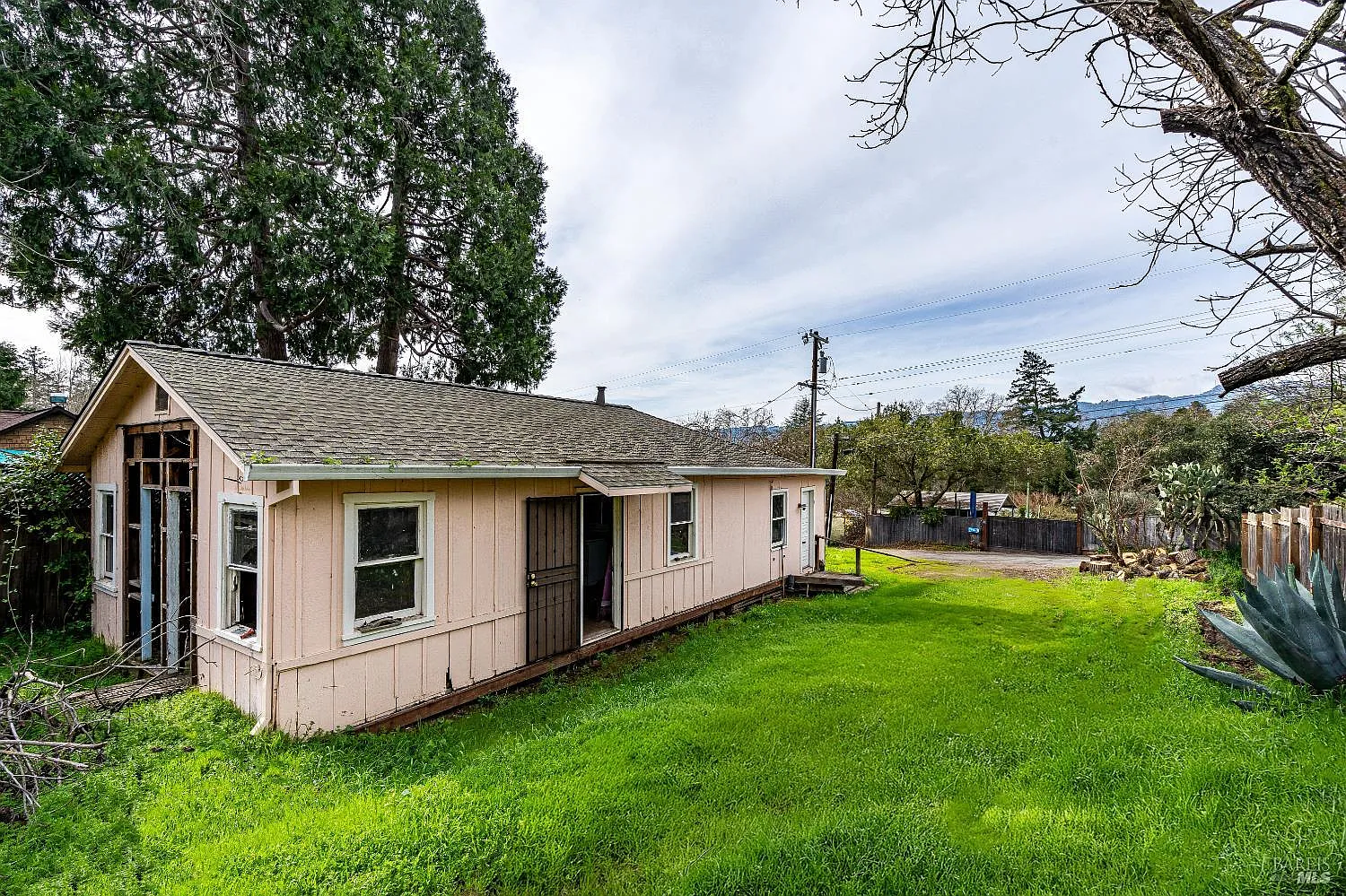 17364 Hillside Avenue - Photo 5