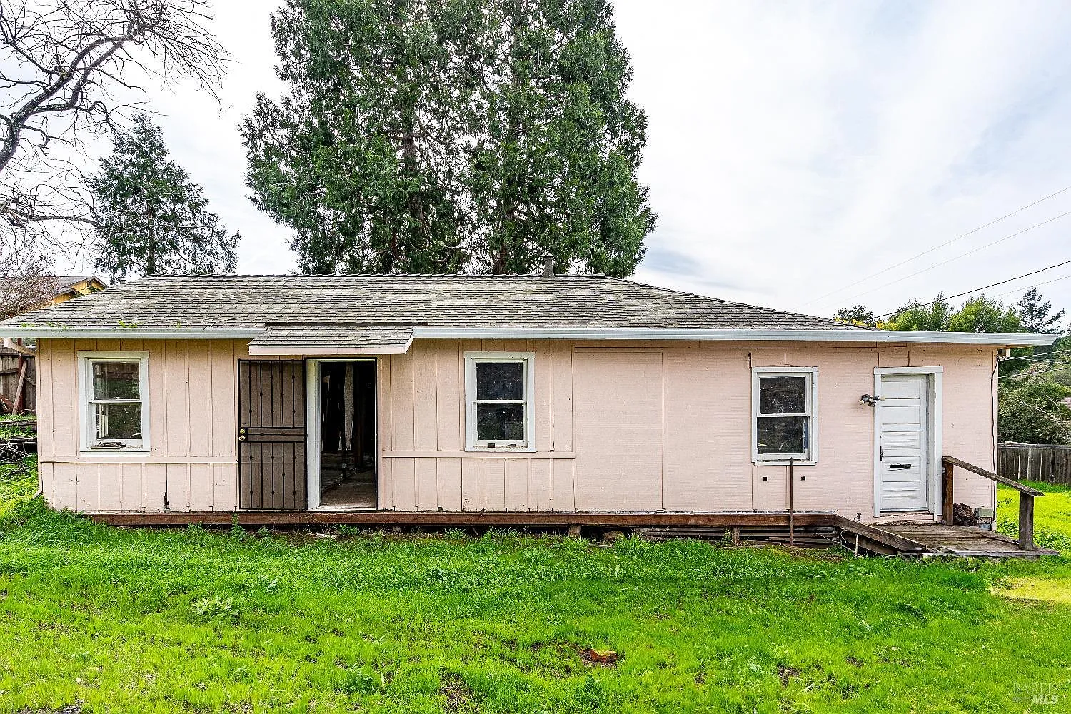 17364 Hillside Avenue - Photo 8